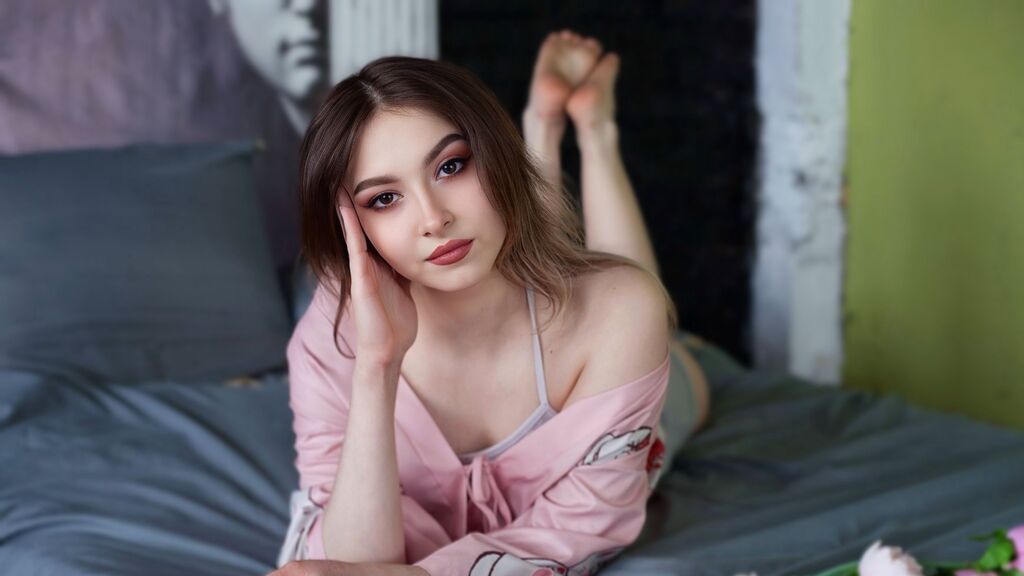 MiaMoonee