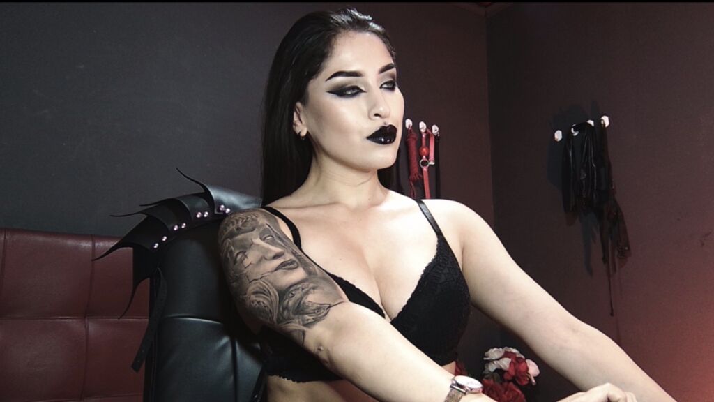DominaJones